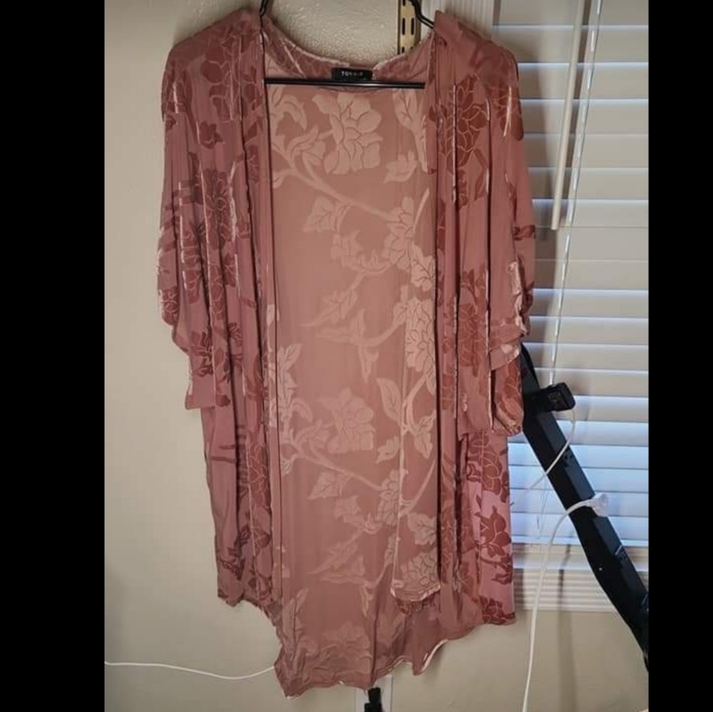 Torrid blush kimono. Size 3/4. Worn once
